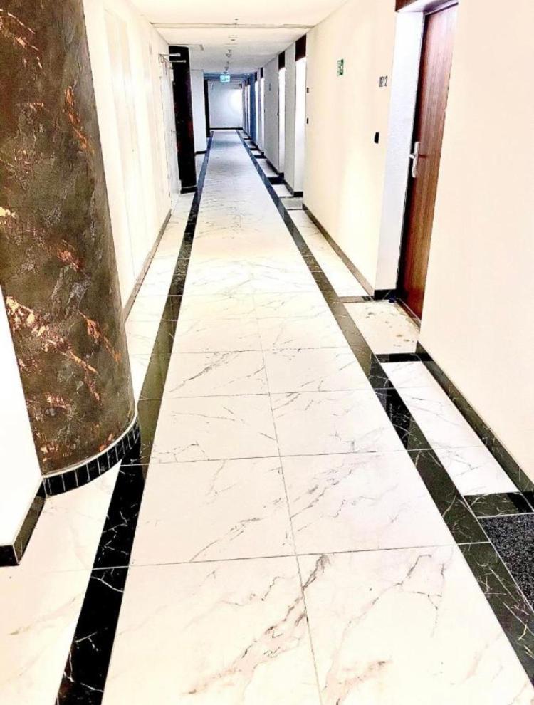 Apartment Hanza Tower White 24 & Jacussi & Pool *